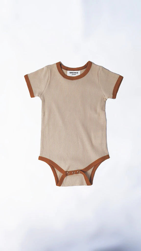 Charlie Contrast Onesie – Natural